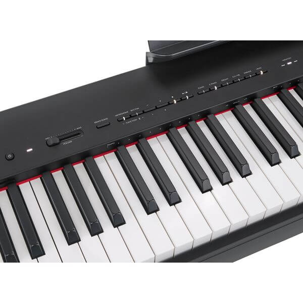 Yamaha P-225, détail du clavier et du panneau de commandes